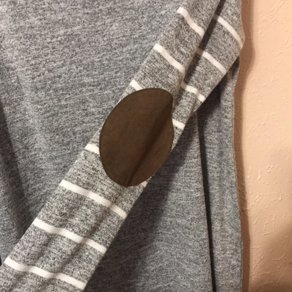 Market & Spruce Cowl Neck Top - Picture 3 of 6